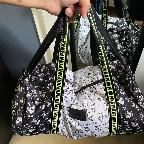 PINK Victoria's Secret Other - Pink Victoria secret Duffle Bag